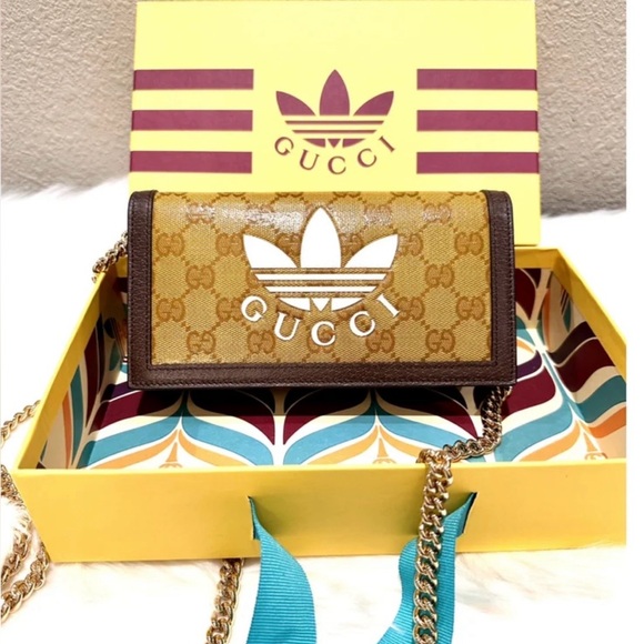 NEW Gucci X Adidas Wallet With Chain